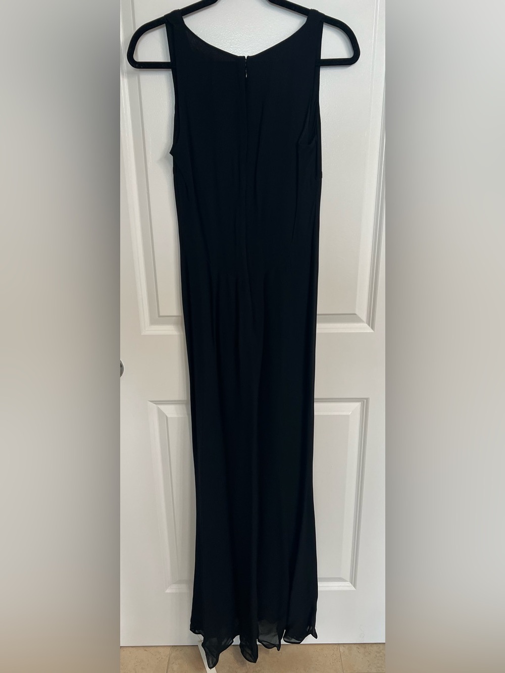 NWT Reformation Taryn Black Deep V Tie Front Maxi Dress Size 4 - Picture 3 of 8